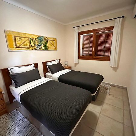 Villa Sanchez In Strandnahe Mit Pool, Jacuzzi, Klima, Wifi, Gas Bbq Santanyi Exterior photo