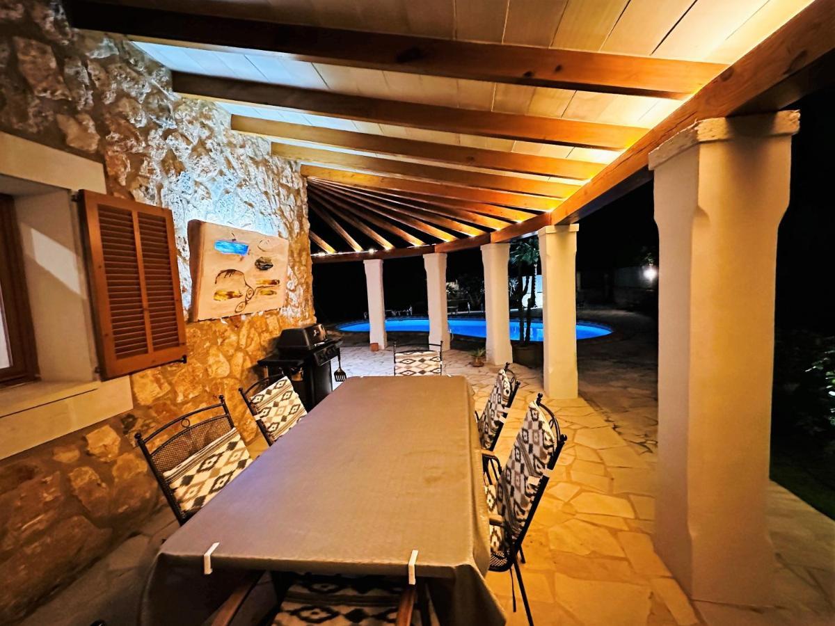 Villa Sanchez In Strandnahe Mit Pool, Jacuzzi, Klima, Wifi, Gas Bbq Santanyi Exterior photo