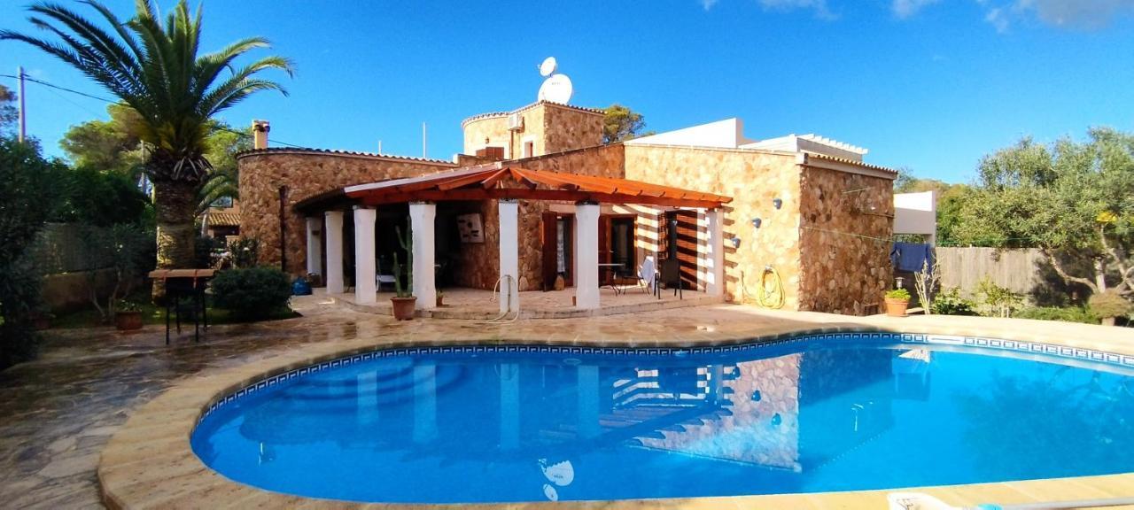 Villa Sanchez In Strandnahe Mit Pool, Jacuzzi, Klima, Wifi, Gas Bbq Santanyi Exterior photo